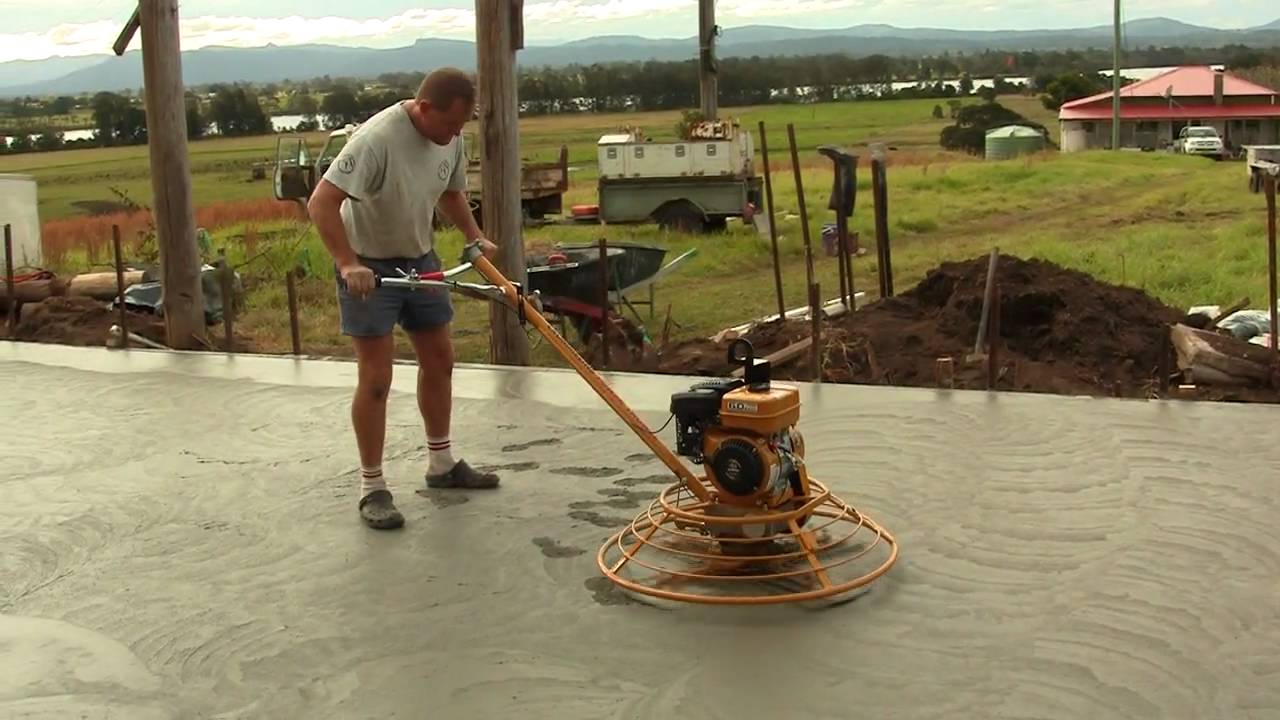 فوائد خرسانة الهليكوبتر وكيف تساهم تقنية الهليكوبتر للخرسانة في إطالة عمر الأرضيات وتقليل تكاليف الصيانة؟