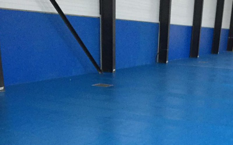 كيف صُممت أرضيات UCRETE لتدوم لعقود؟وداعاً للتشققات والتآكل